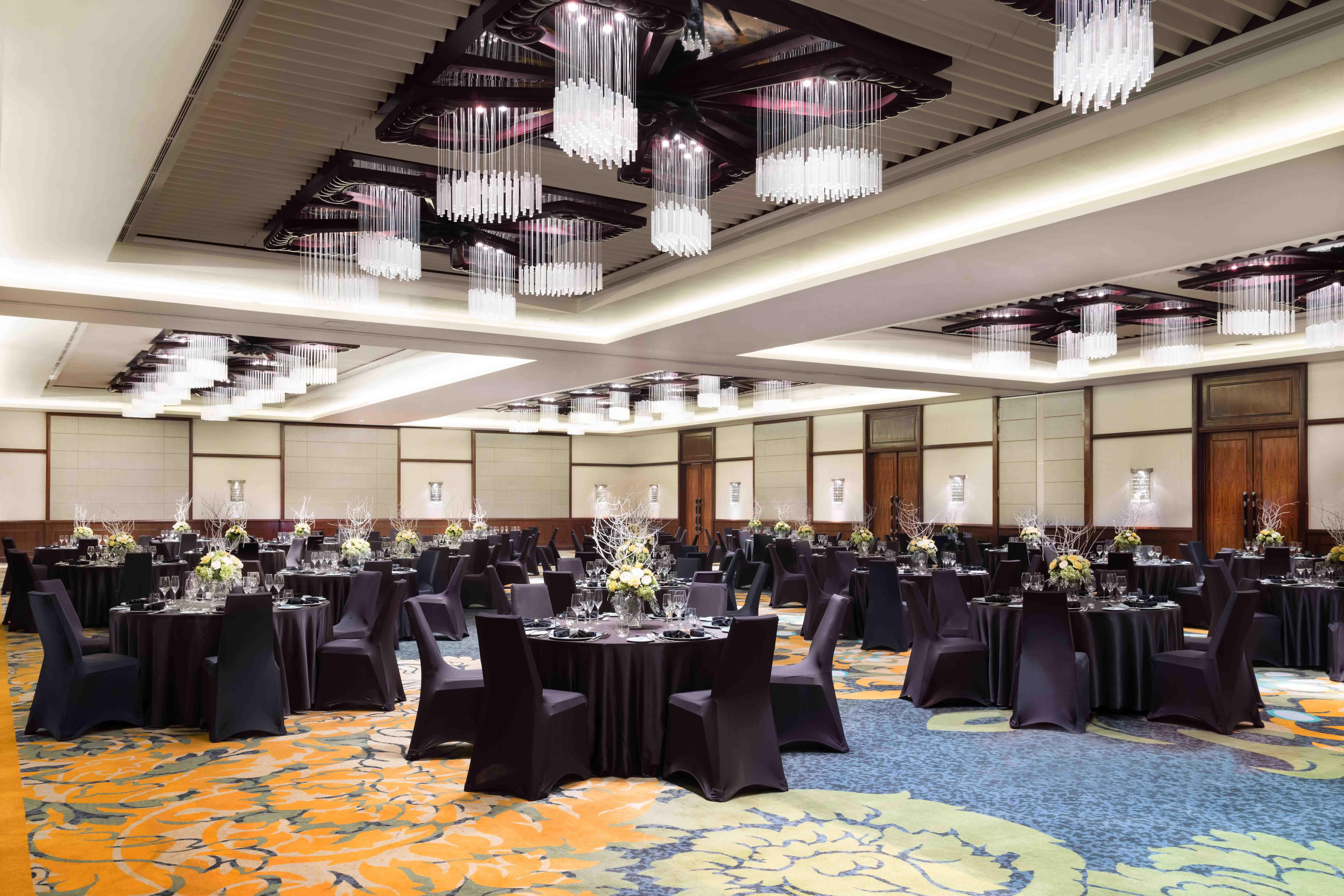 Sheraton Bali Kuta Resort Exteriör bild The Grand Ballroom