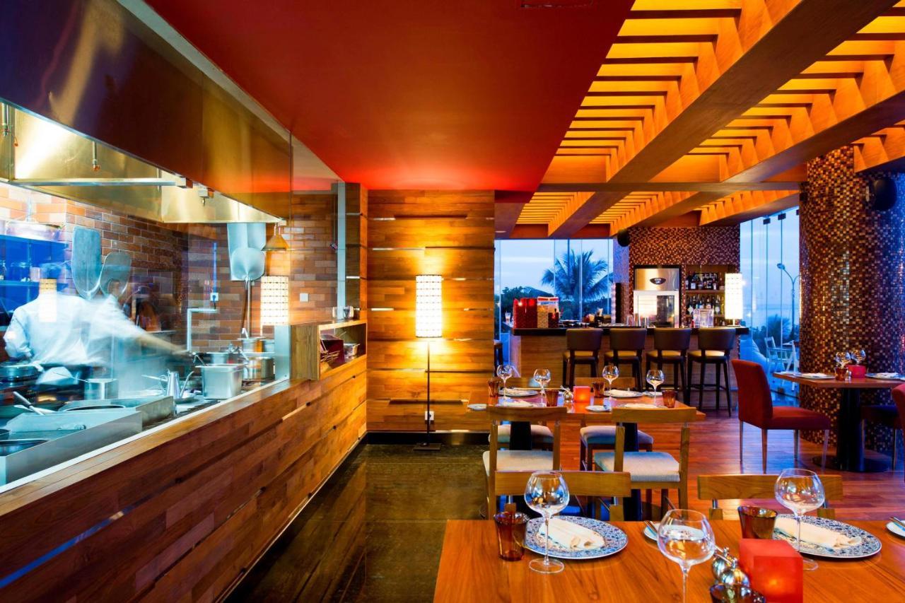 Sheraton Bali Kuta Resort Exteriör bild The interior of the restaurant
