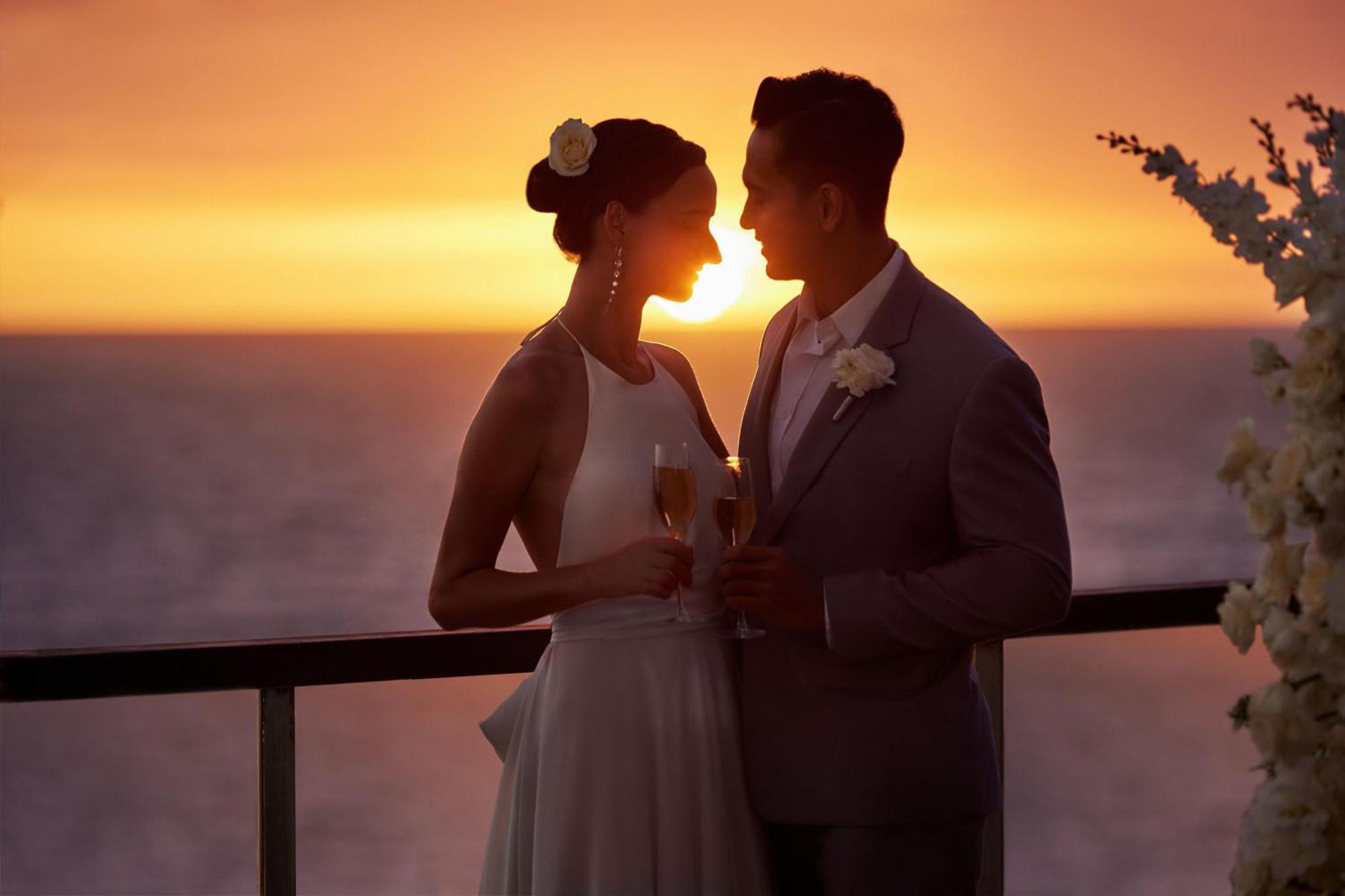 Sheraton Bali Kuta Resort Exteriör bild Wedding on board