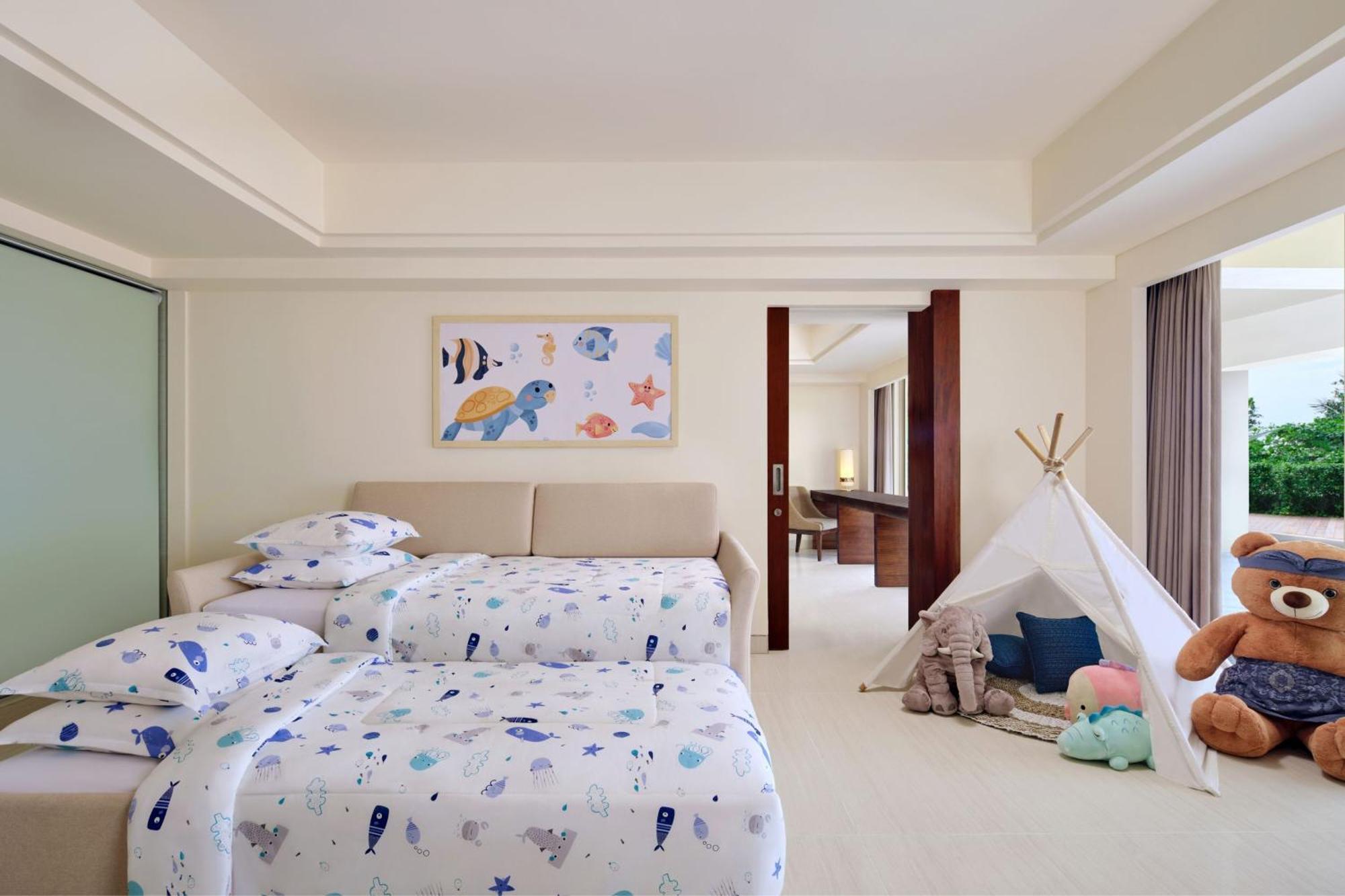 Sheraton Bali Kuta Resort Exteriör bild Family Suite