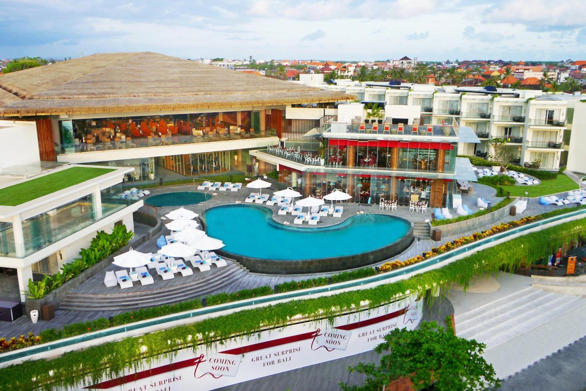 Sheraton Bali Kuta Resort Exteriör bild The Village