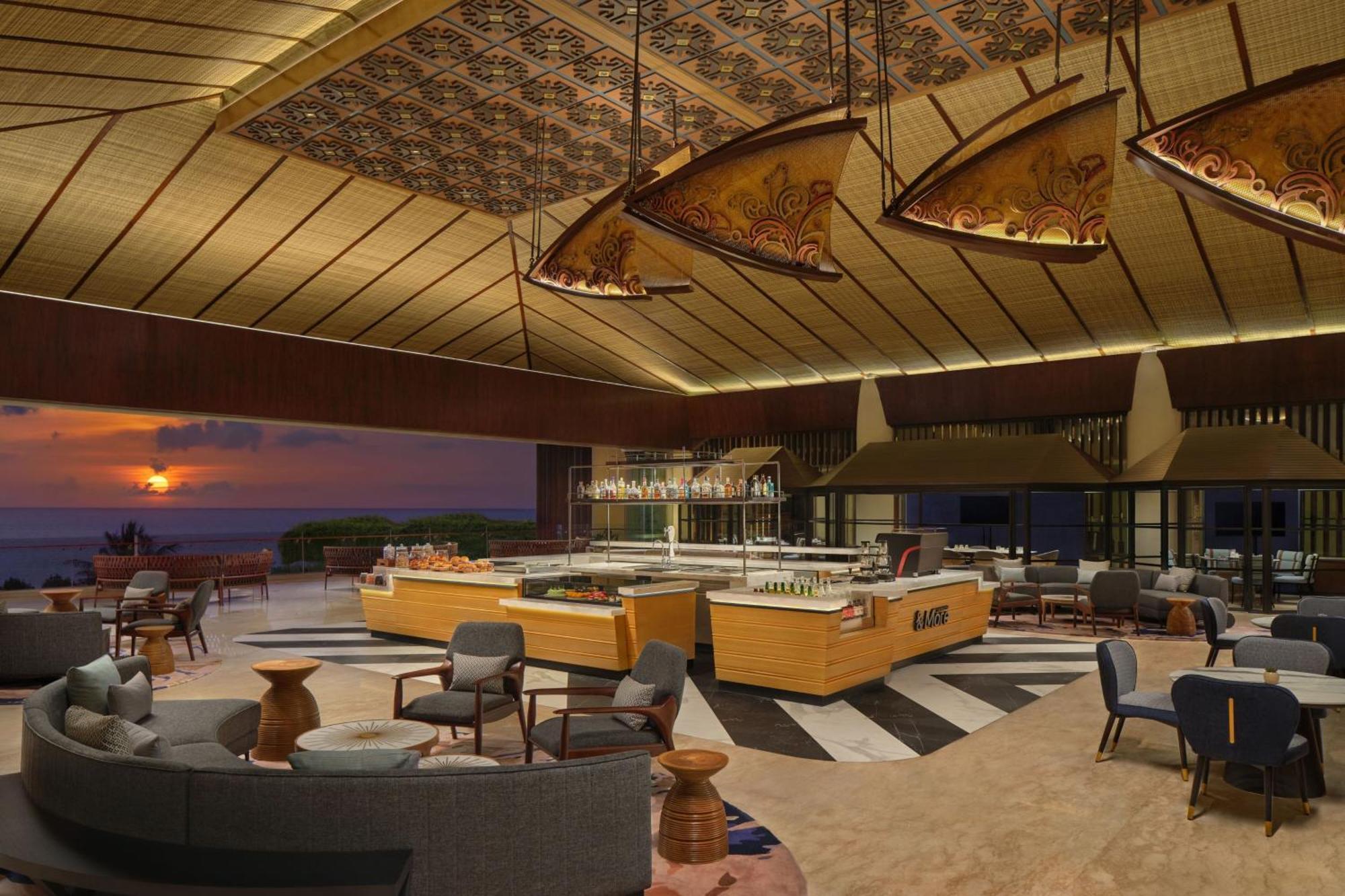 Sheraton Bali Kuta Resort Exteriör bild The interior of the lounge
